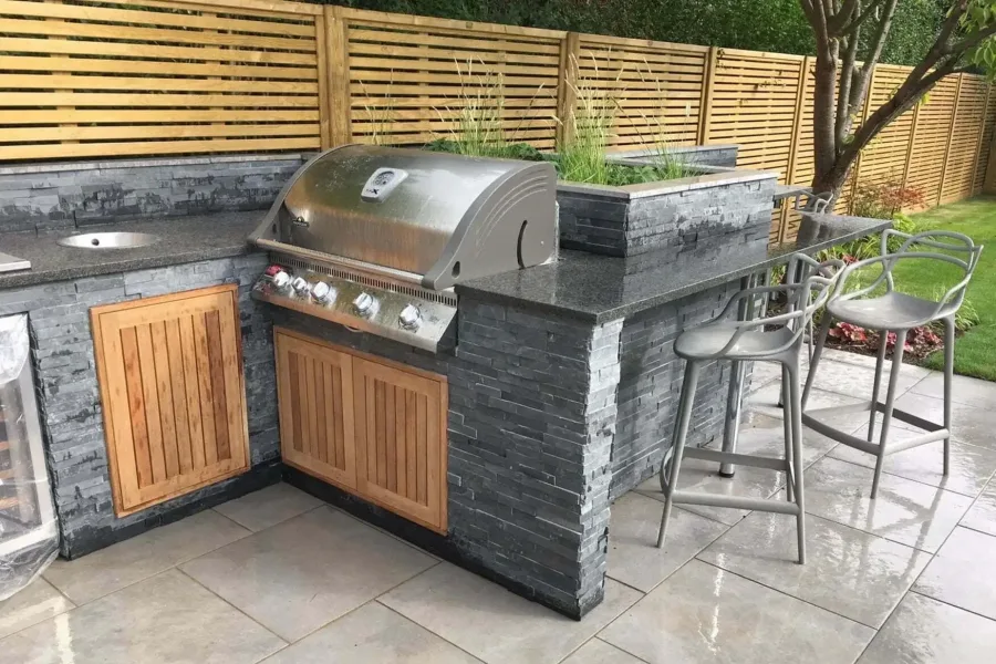 Outdoor Kitchen Installation