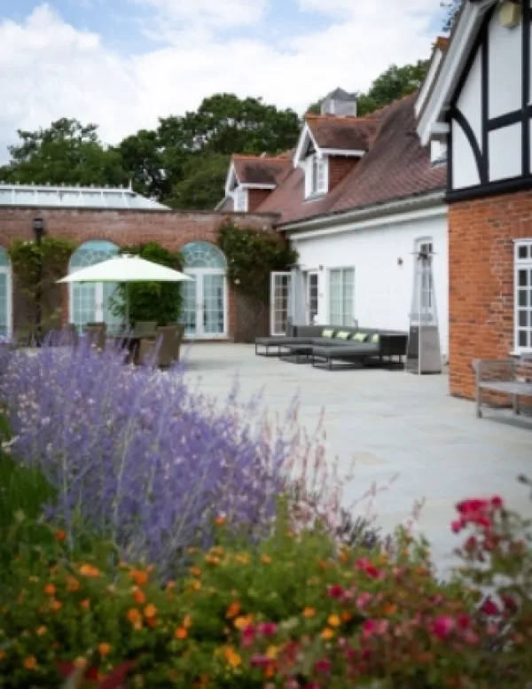 Landscaped Garden with building